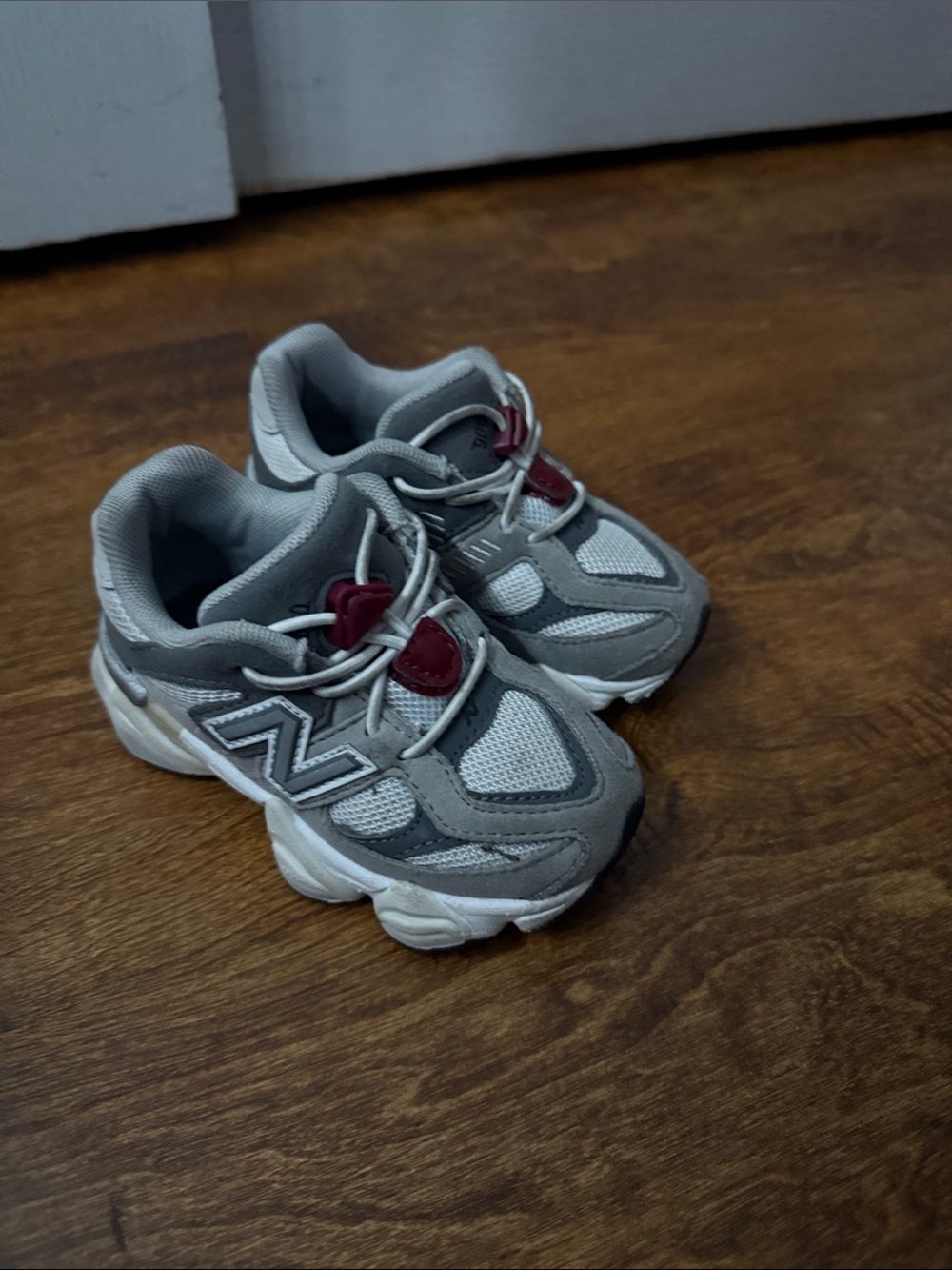 New Balance Kids Gray and Burgundy Mesh Lace-Toggle Sneakers